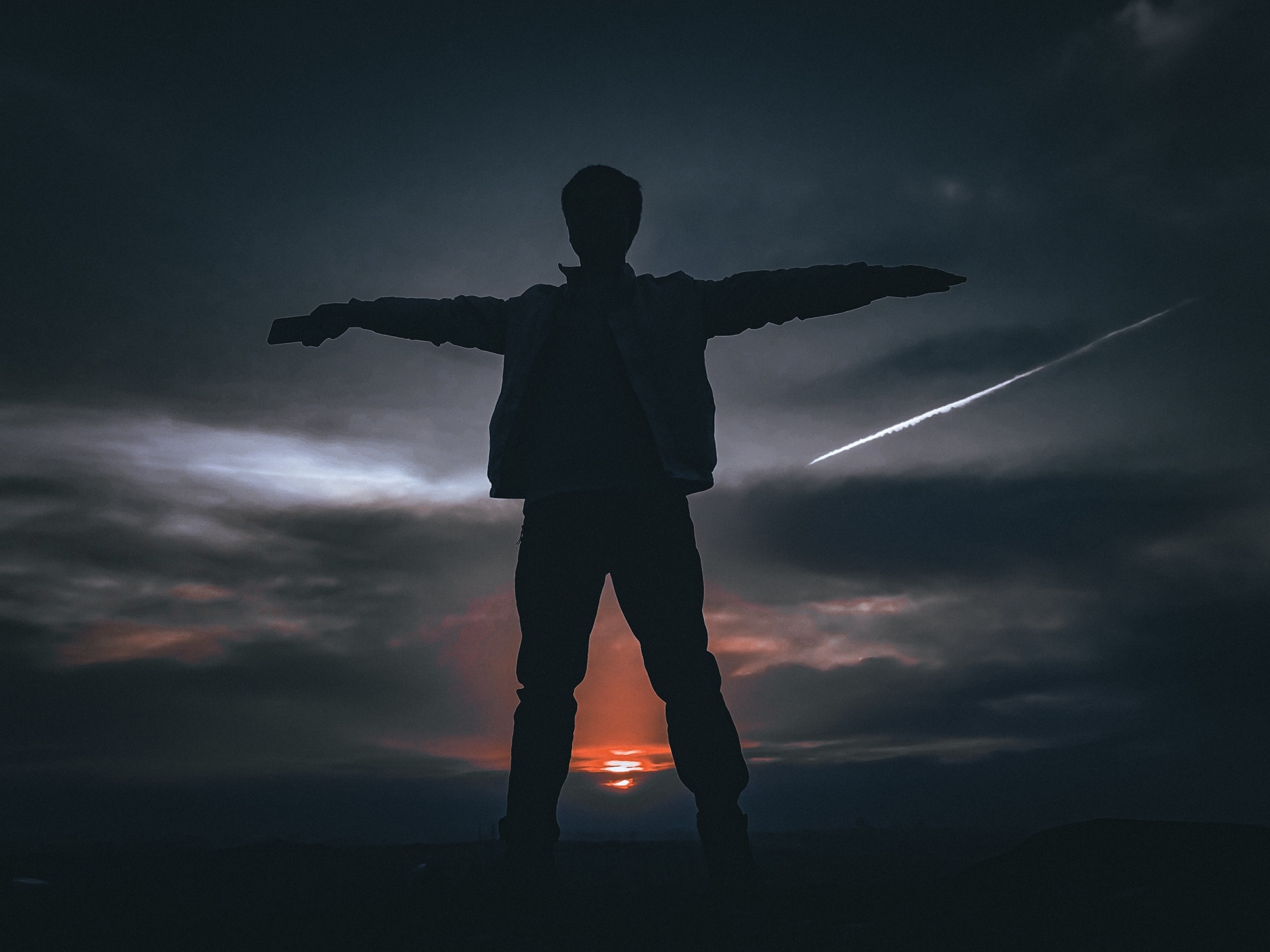 就是吐舌头也照不到😜,剪影真不错